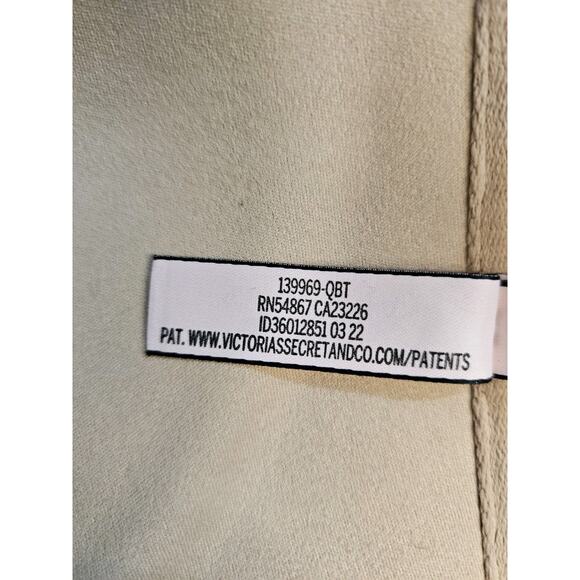 Victoria’s Secret Multiway Bra Animal Print Size Womens Large Wireless - Picture 12 of 16